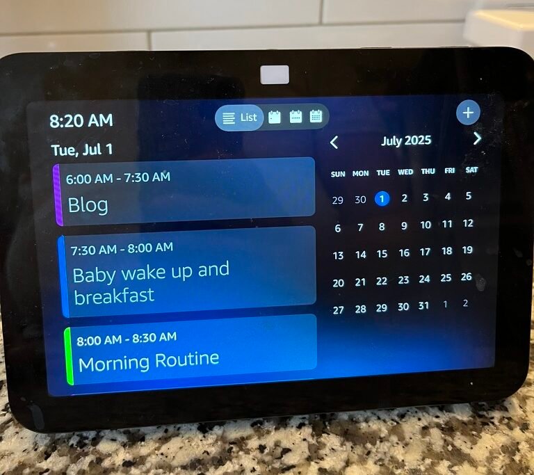 echo show displaying the daily calendar