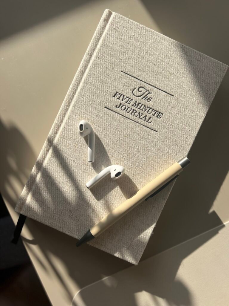 40 Journaling Prompts for Self-Discovery That Help You Know Yourself Better